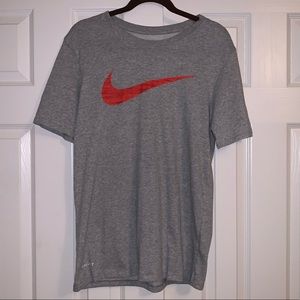 Nike Dri-Fit Shirt / Tee